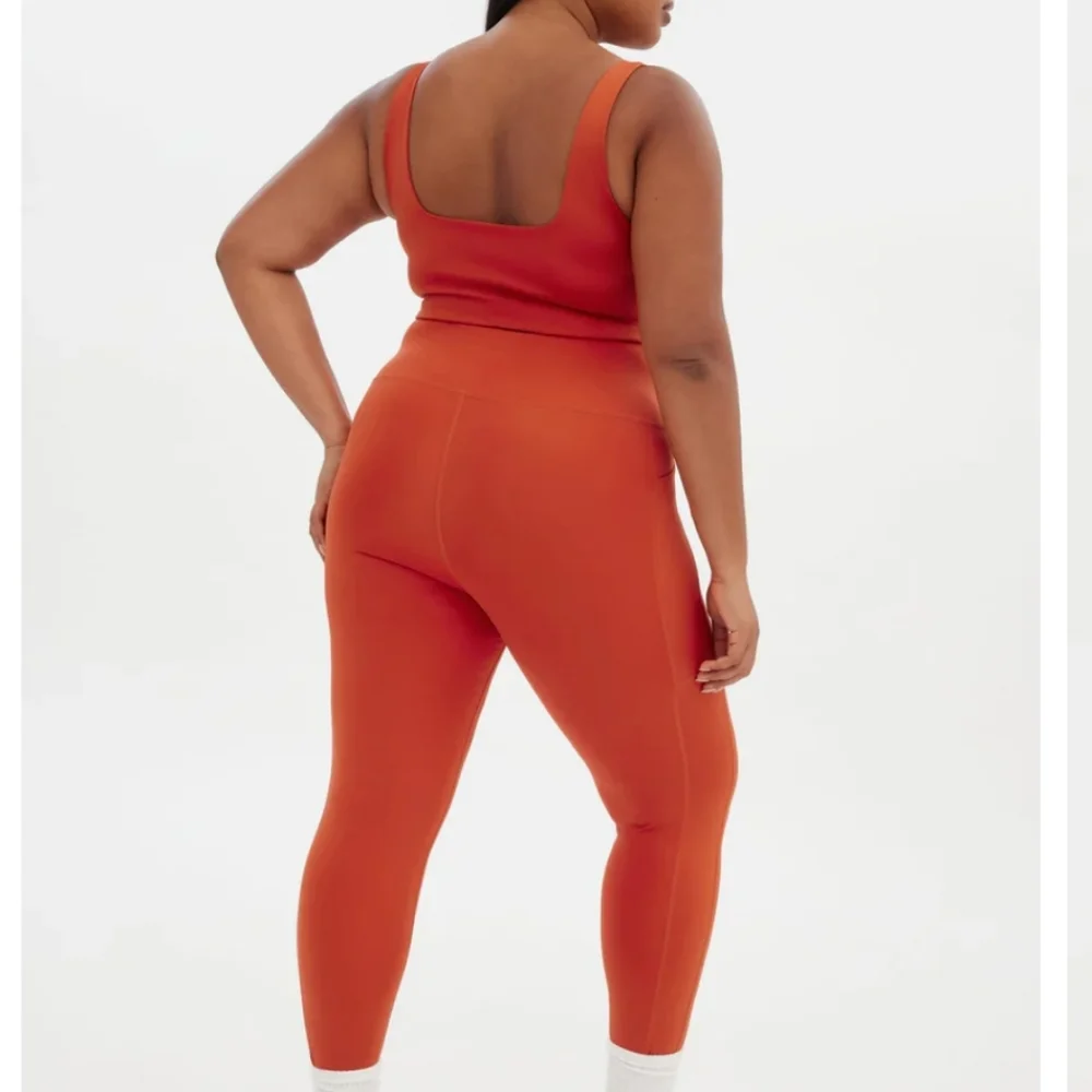 Girlfriend Collective Compressive Pocket Leggings - Picture 3 of 6